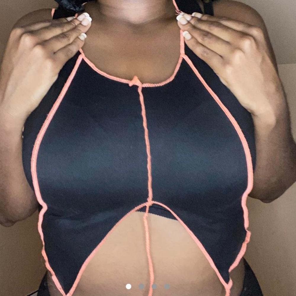 Y2K crop top with orange details
